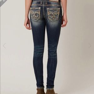 ROCK REVIVAL BORIS SKINNY JEAN